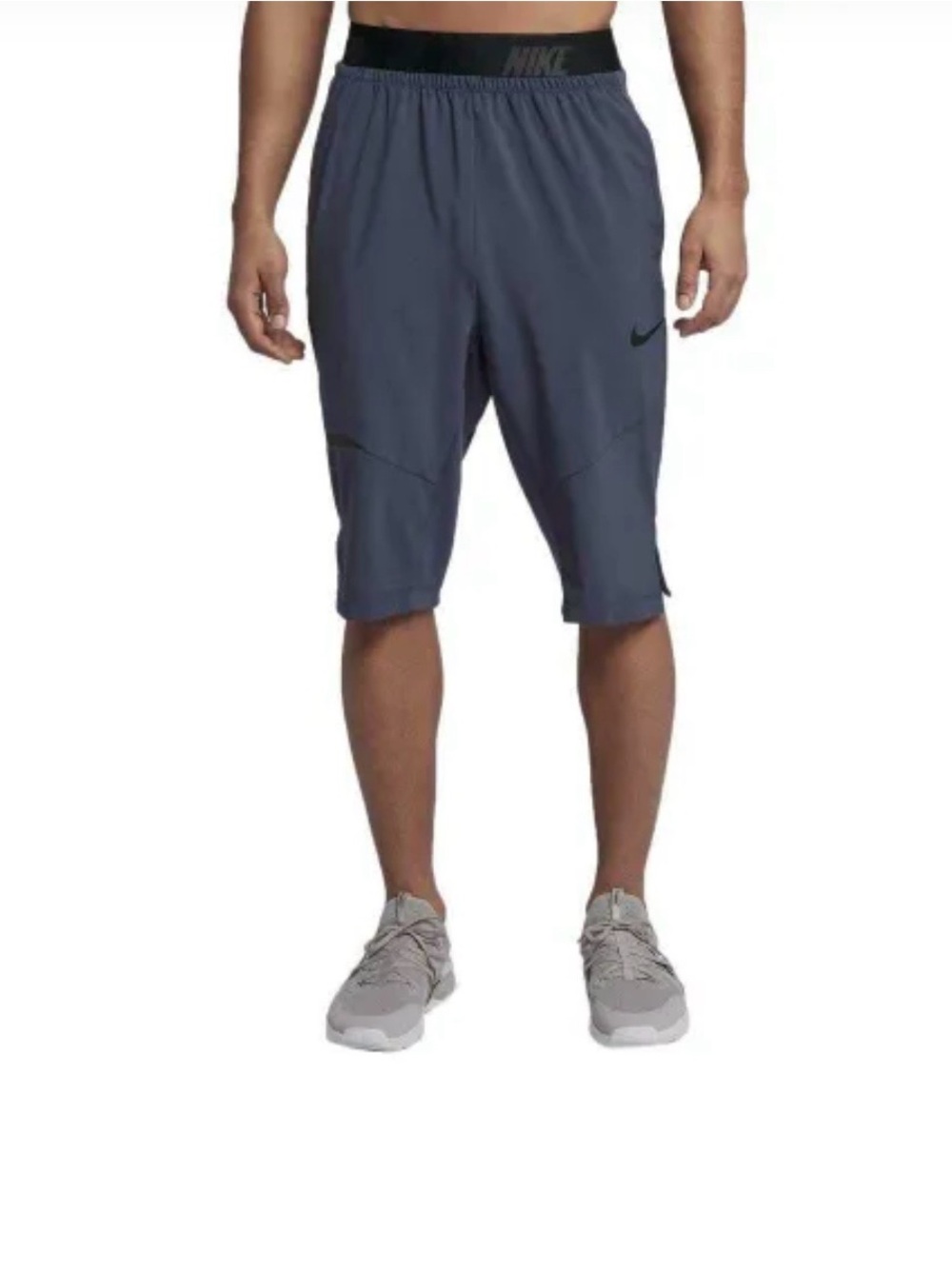 Nike Men's navy blue Athletic Knee-Length Shorts size M